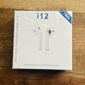 TWS TrueWireless Stereo-i12 earbuds for auto pairing 5.0  - White color.